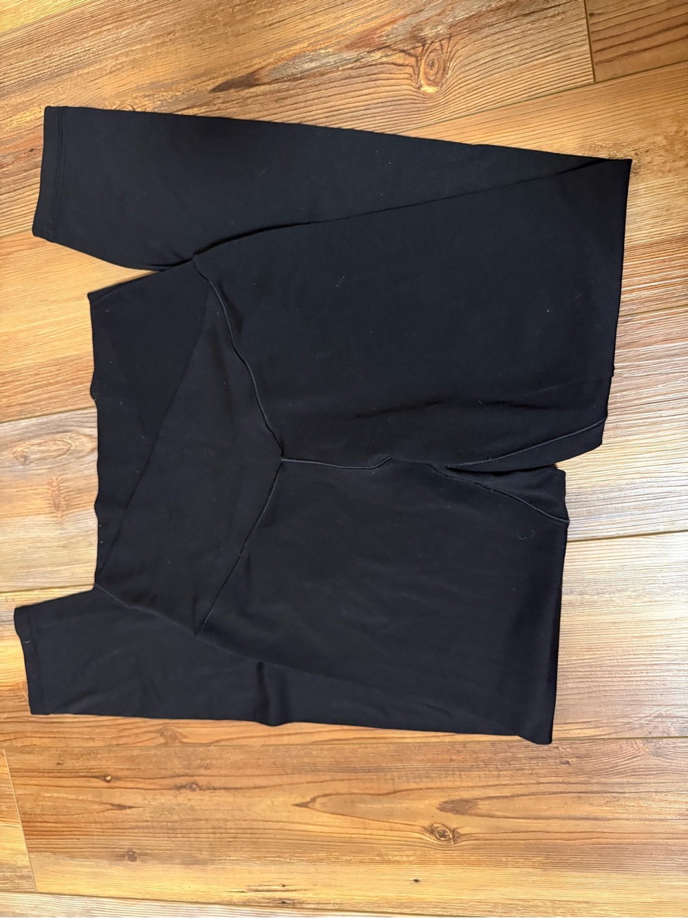 American Eagle Outfitters Black High-Waist crossover Leggings
